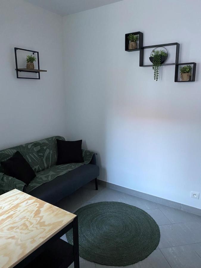 Charmant Appartement A Theme Proche Paris Μοντρέιγ Εξωτερικό φωτογραφία